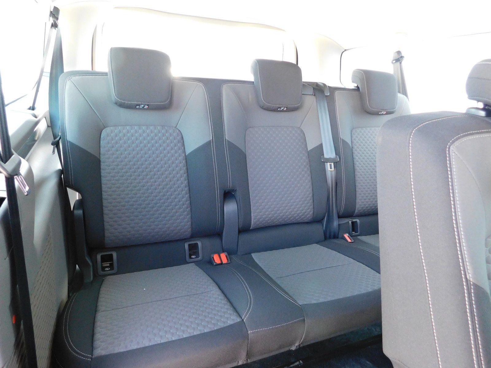 2025 Volkswagen Caravelle — fotografija 13