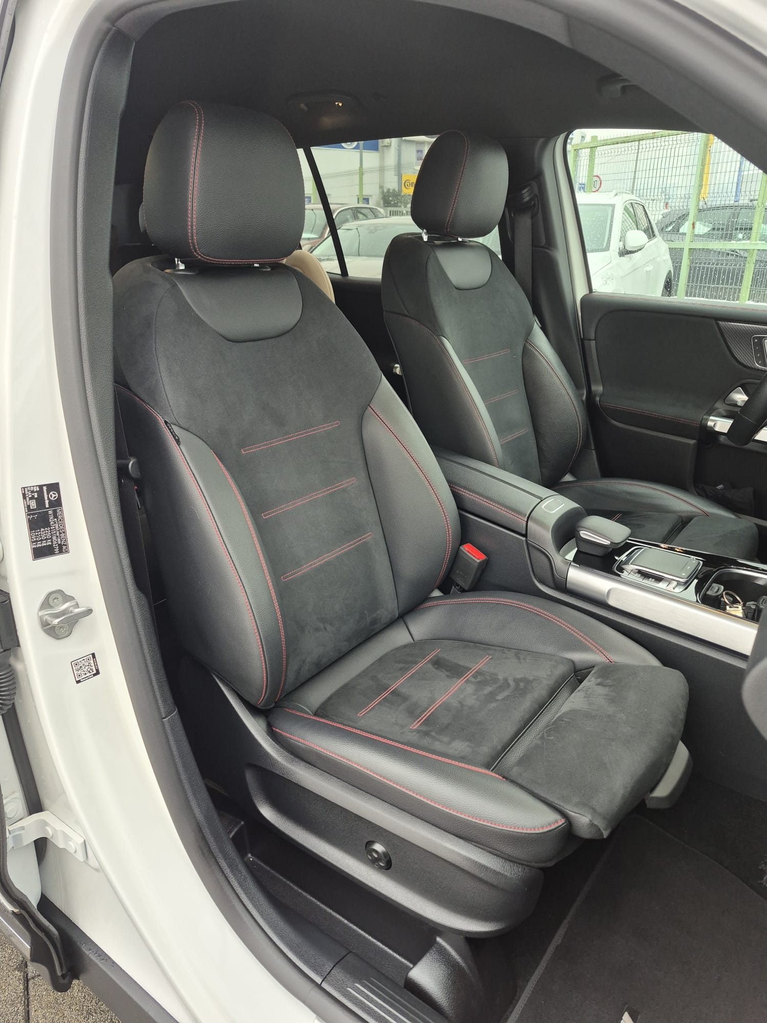 Mercedes-Benz GLB — fotografija 14