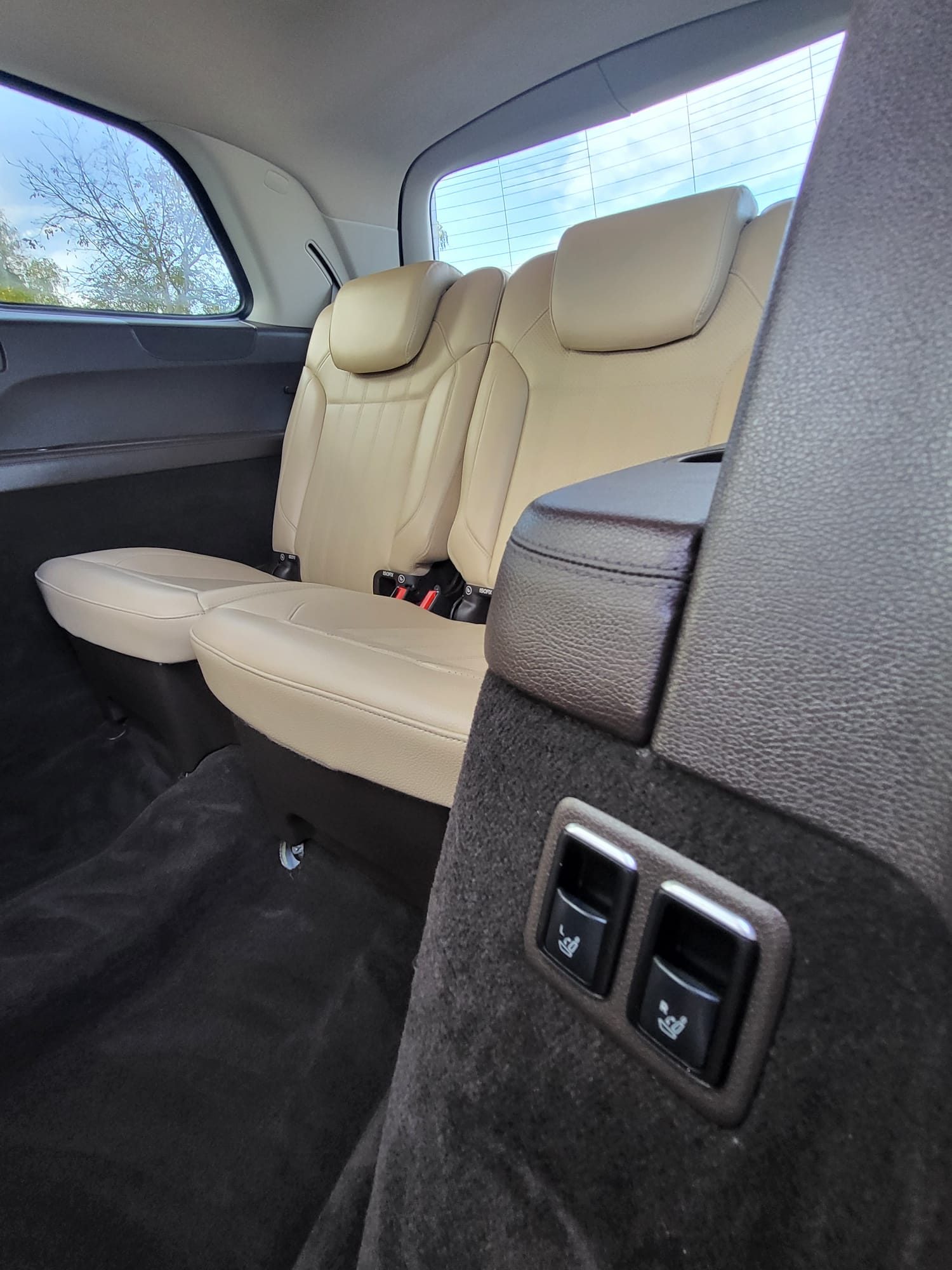 2016 Mercedes-Benz GLS — fotografija 25