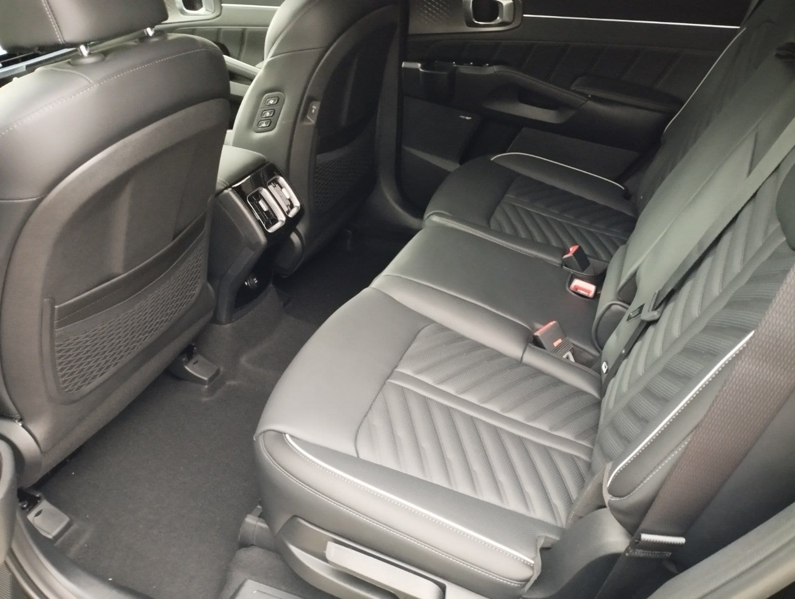 2024 Kia Sorento — fotografija 8
