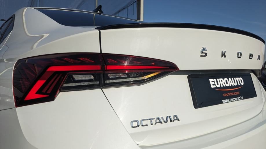 2021 Škoda Octavia — fotografija 6