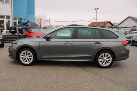 2022 Škoda Octavia Combi — sličica 8