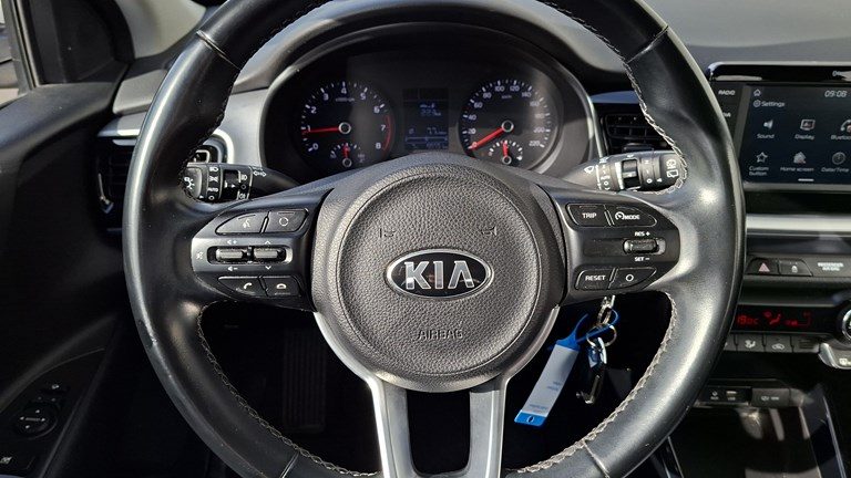 2020 Kia Stonic — fotografija 14