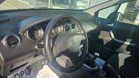 2008 Peugeot 308 — sličica 21