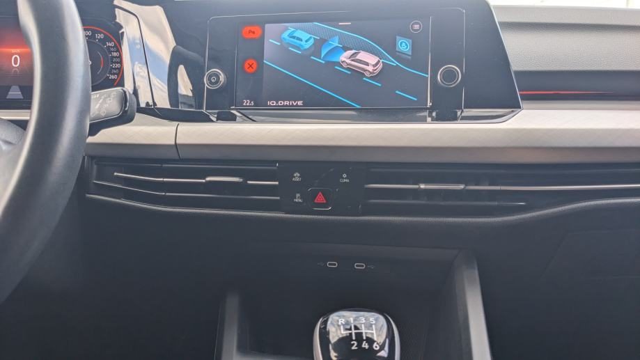 2023 Volkswagen Golf — fotografija 17