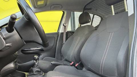 2018 Opel Corsa — sličica 9