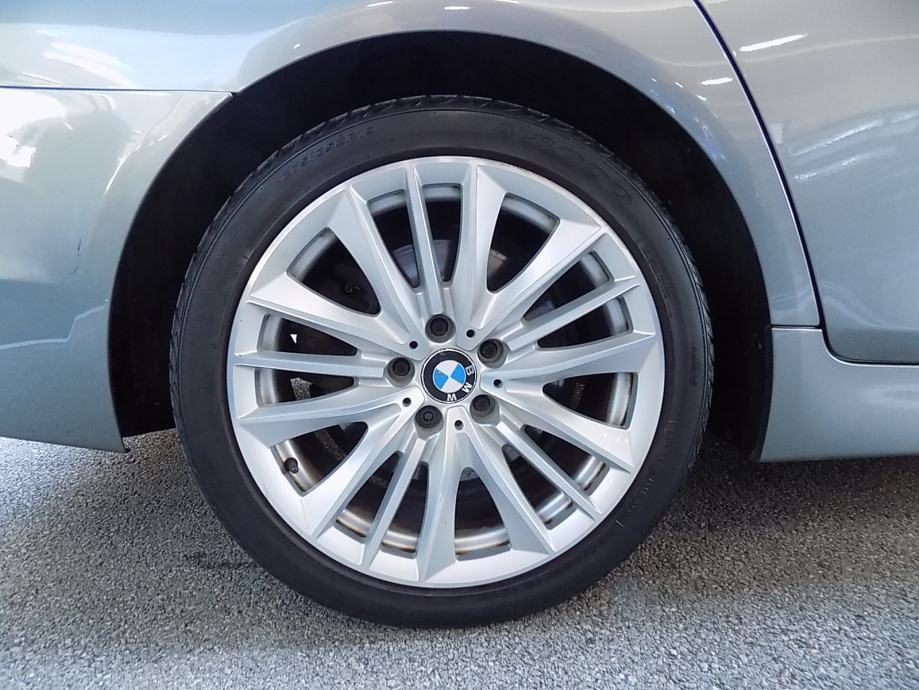 2010 BMW Serija 5 — fotografija 19
