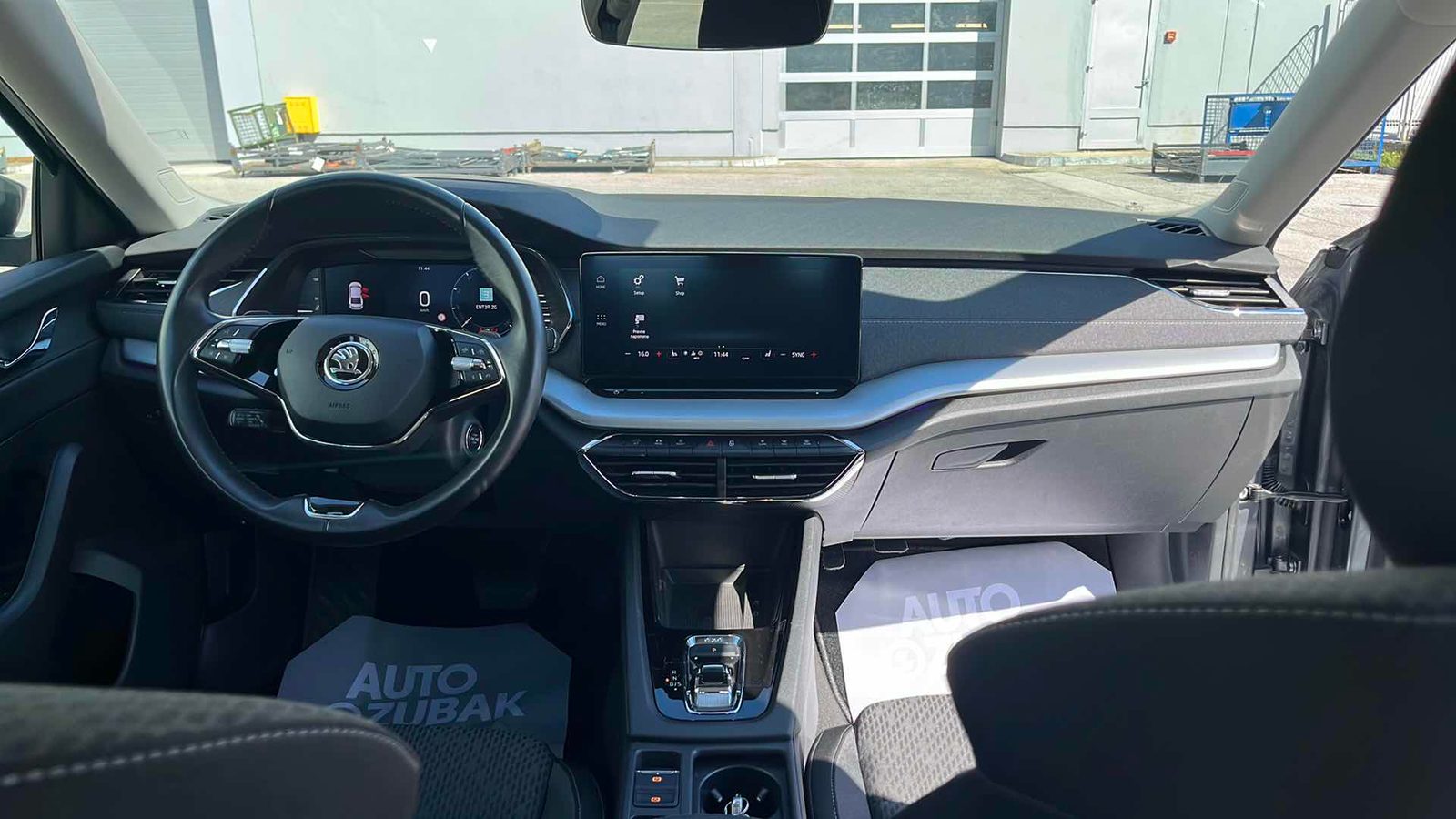2022 Škoda Octavia — fotografija 11