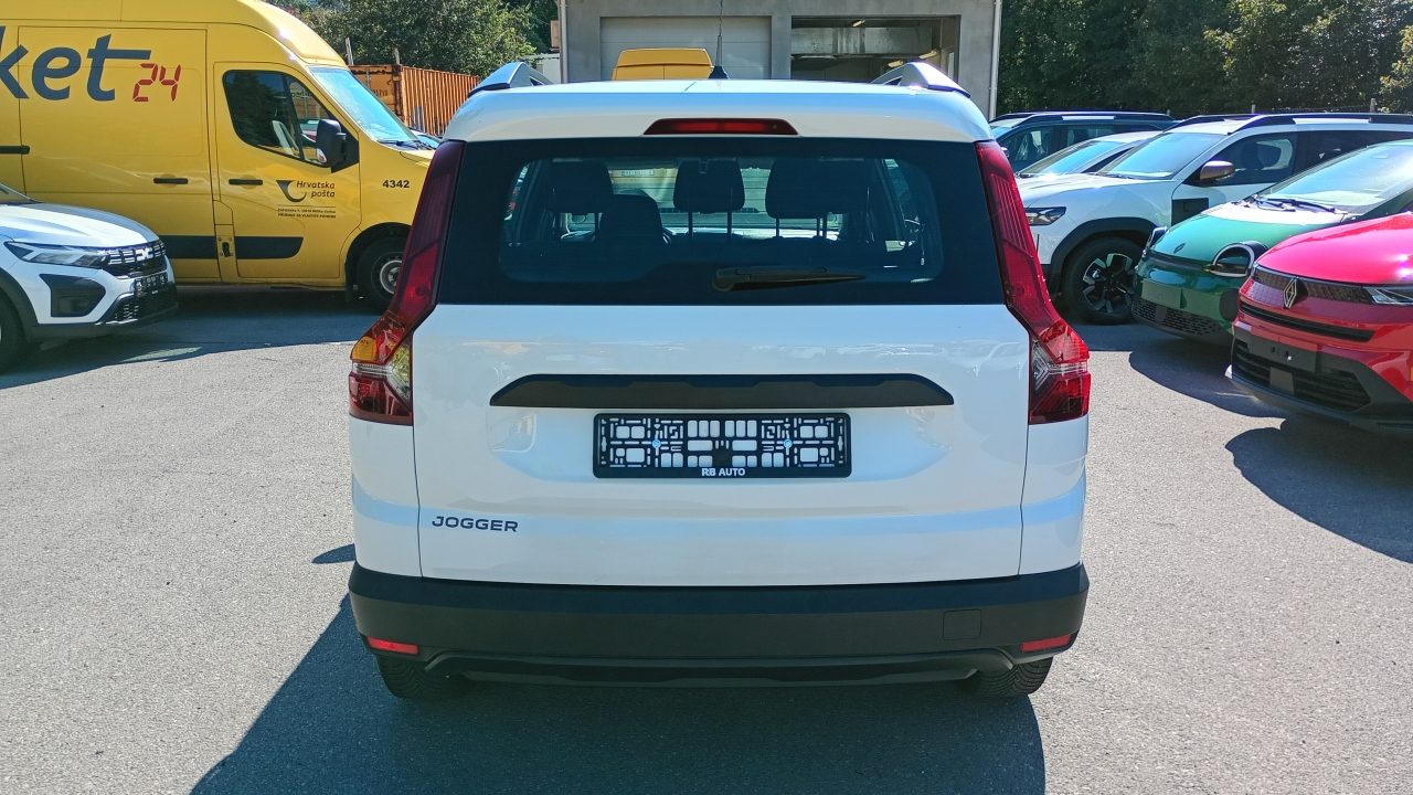 2023 Dacia Jogger — fotografija 10