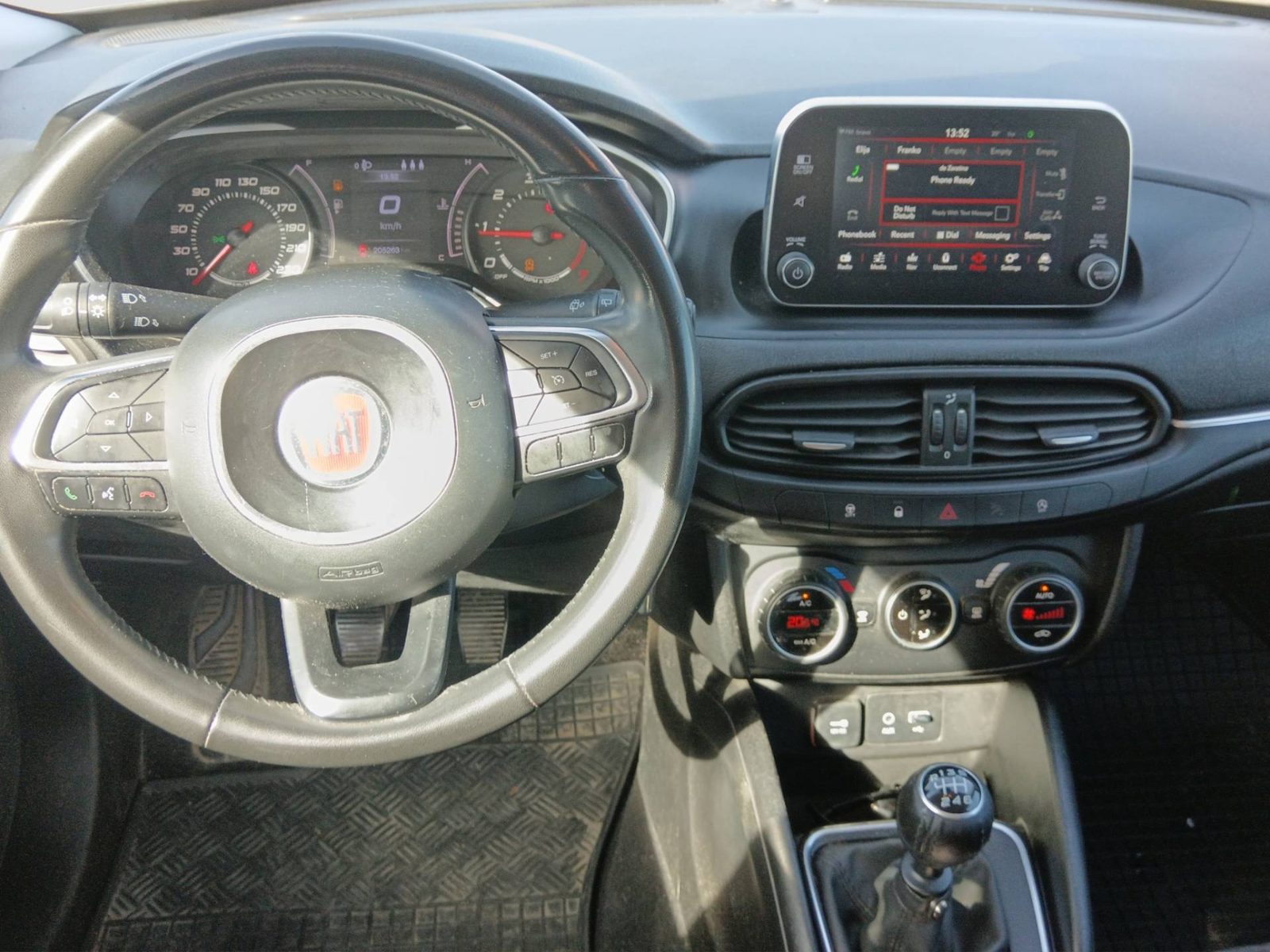 2016 Fiat Tipo — fotografija 16