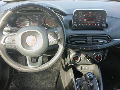 2016 Fiat Tipo — sličica 16