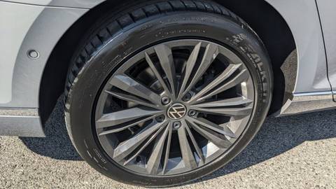 2023 Volkswagen Passat — sličica 9
