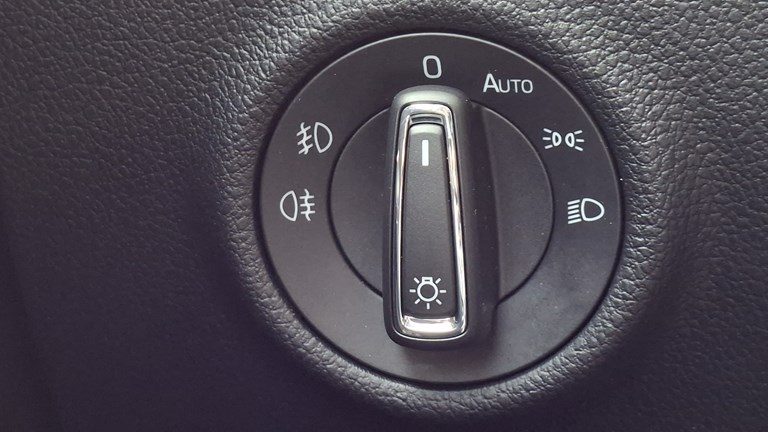 2021 Škoda Superb — fotografija 24