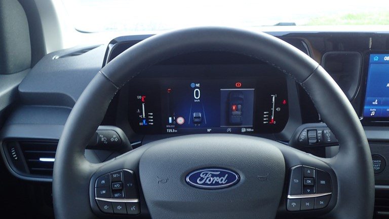 2025 Ford Tourneo — fotografija 16