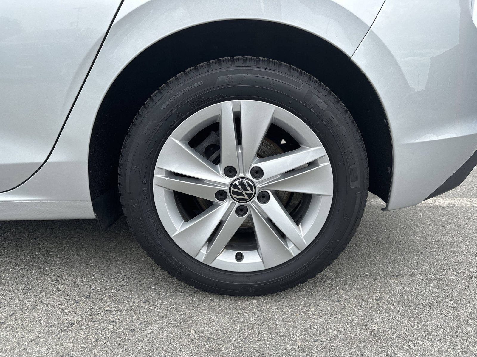 2024 Volkswagen Golf — fotografija 15