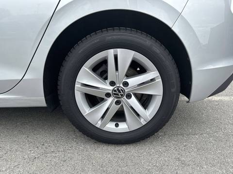 2024 Volkswagen Golf — sličica 15