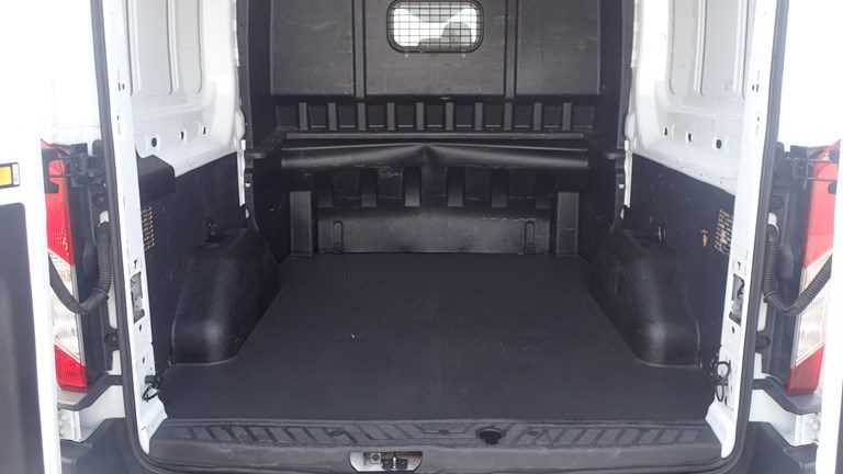 2017 Ford Transit — fotografija 15