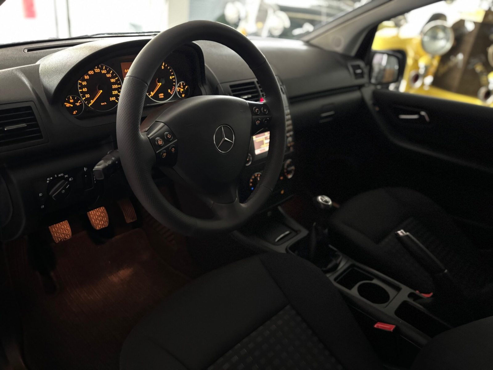 2011 Mercedes-Benz A-klasa — fotografija 17