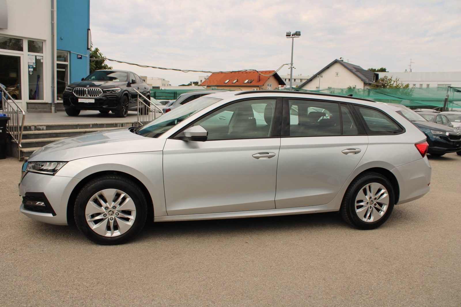 2023 Škoda Octavia Combi — fotografija 8