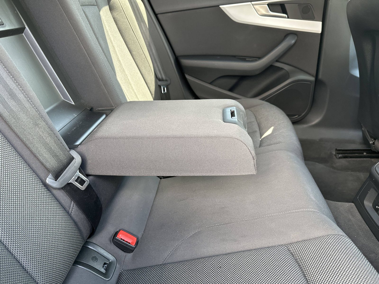 2018 Audi A4 Avant — fotografija 20