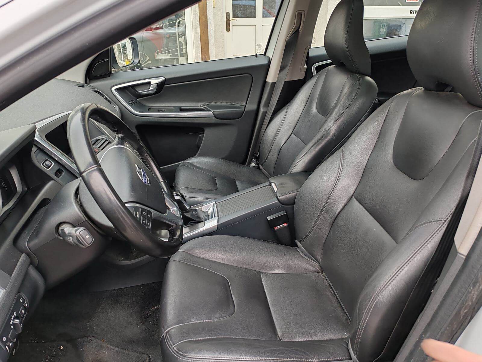 2015 Volvo XC60 — fotografija 12