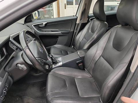 2015 Volvo XC60 — sličica 12
