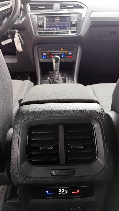 2022 Volkswagen Tiguan — sličica 16