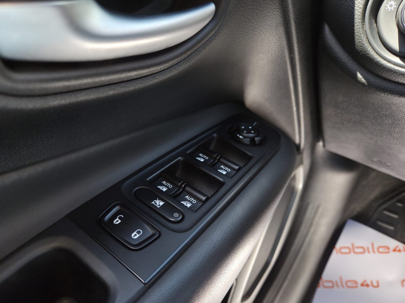 2022 Jeep Renegade — fotografija 16