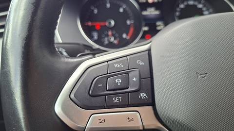 2021 Volkswagen Passat — sličica 21