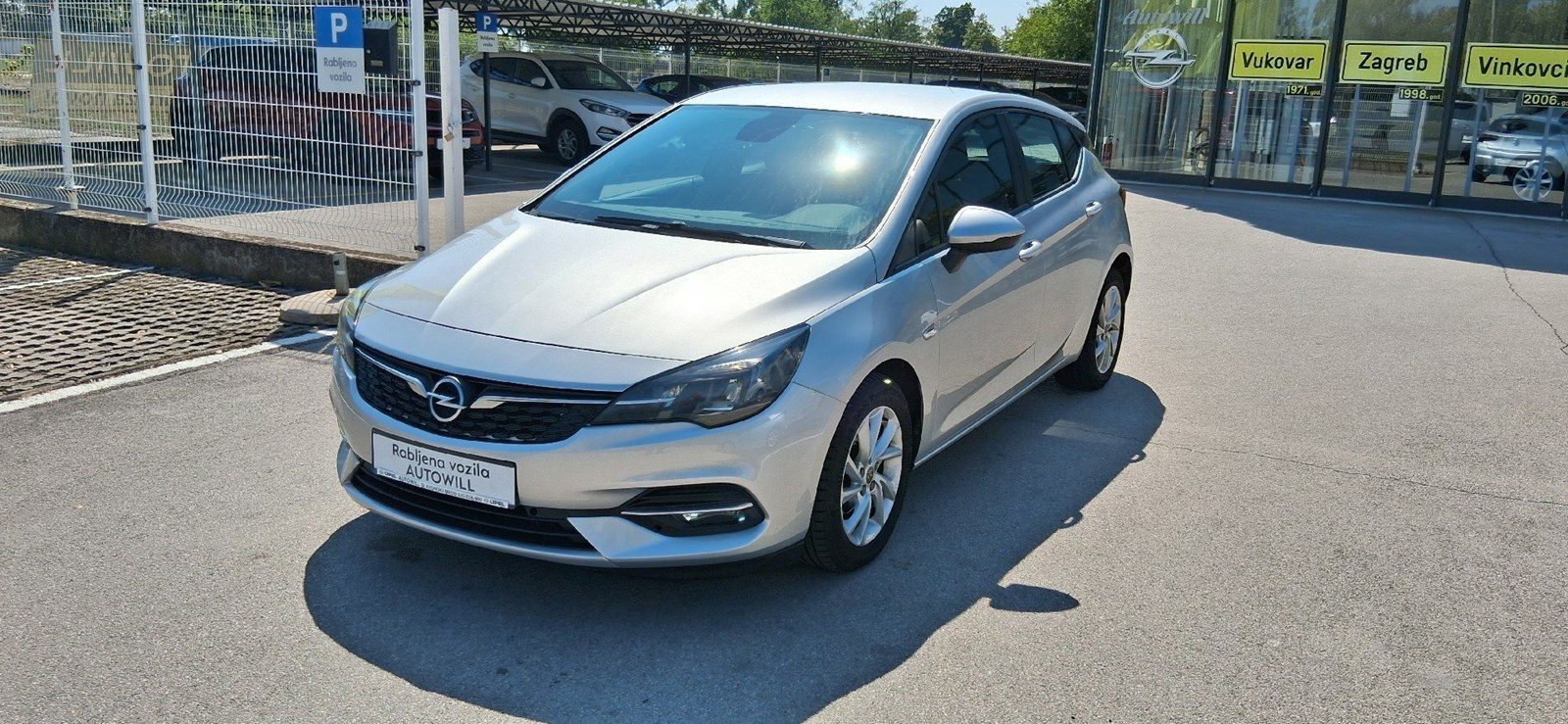 2020 Opel Astra — fotografija 3