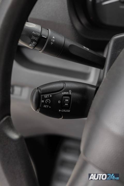 2018 Peugeot Expert — sličica 16