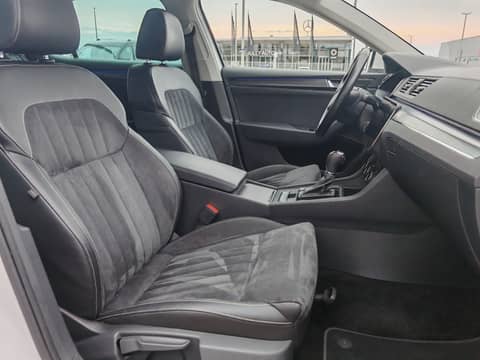 2021 Škoda Superb — sličica 11