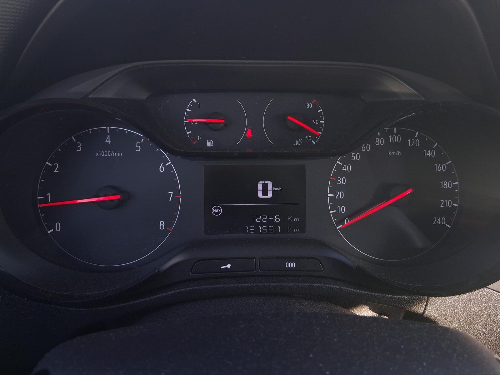 2020 Opel Crossland X — fotografija 11
