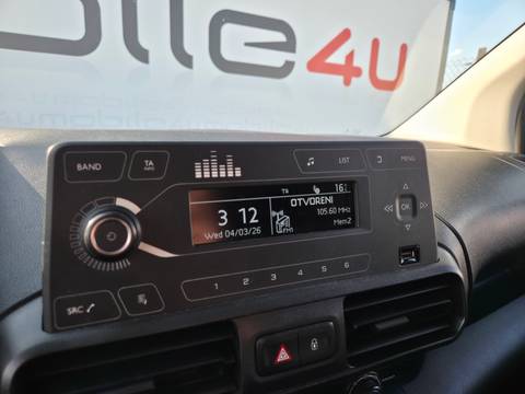 2020 Opel Combo — sličica 9