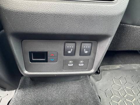 2025 Nissan X-Trail — sličica 13