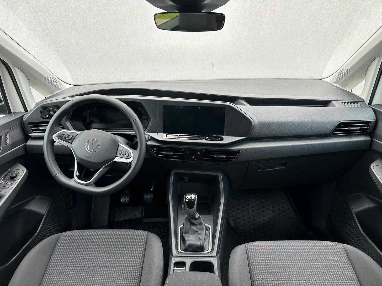 2026 Volkswagen Caddy — fotografija 9