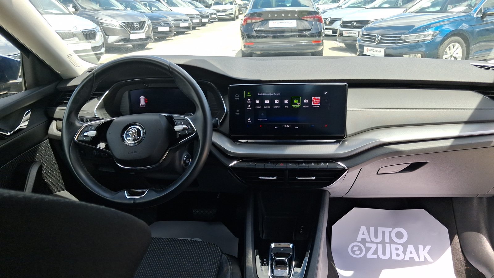 2022 Škoda Octavia Combi — fotografija 11