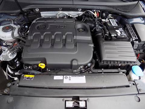 2019 Volkswagen Passat — sličica 24