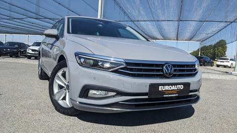 2023 Volkswagen Passat — sličica 2