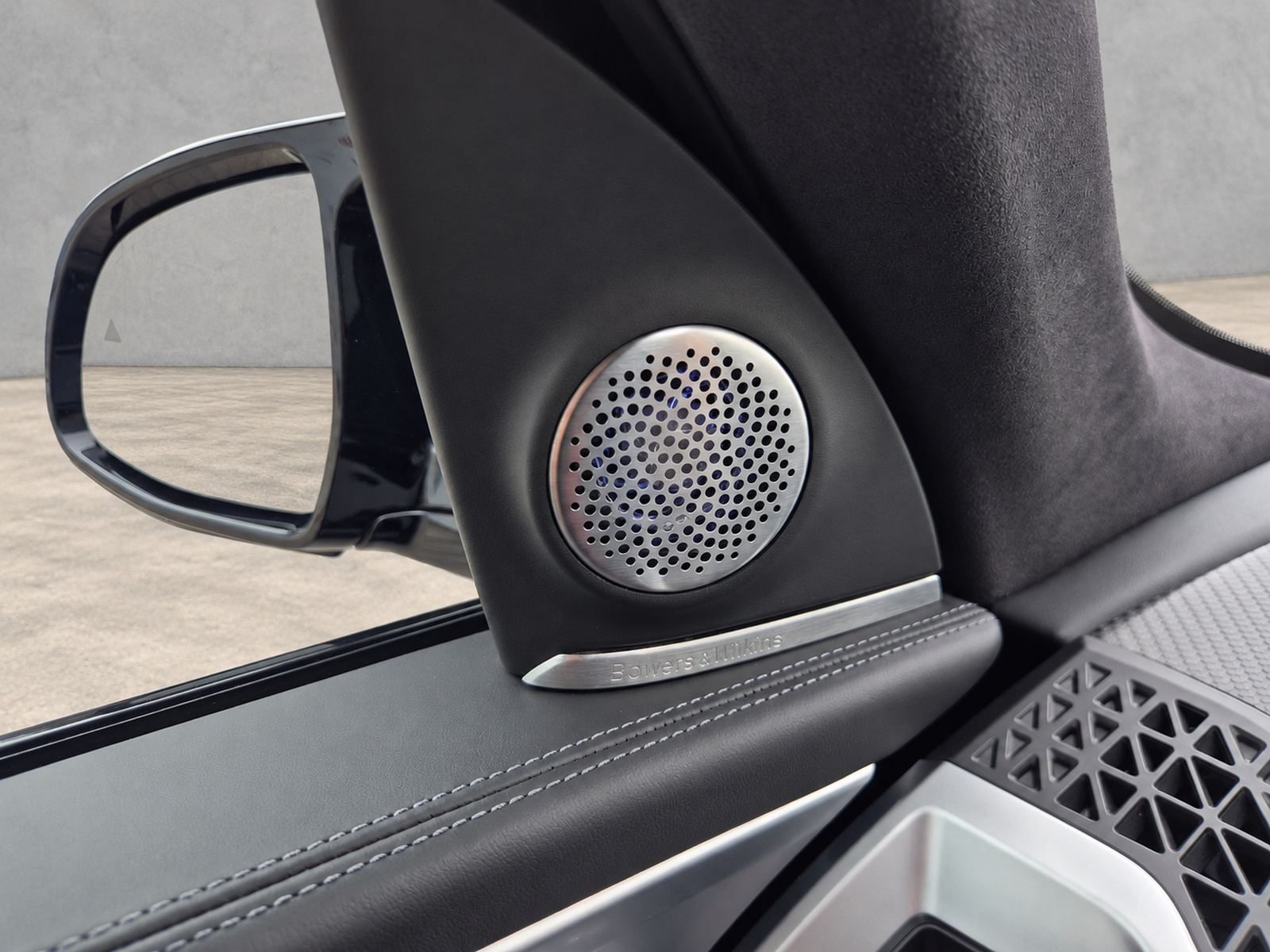 2023 BMW X7 — fotografija 21
