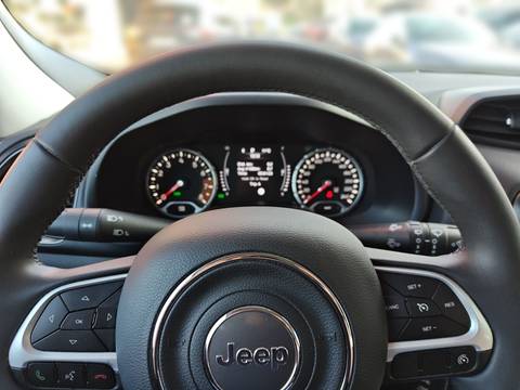 2024 Jeep Renegade — sličica 17