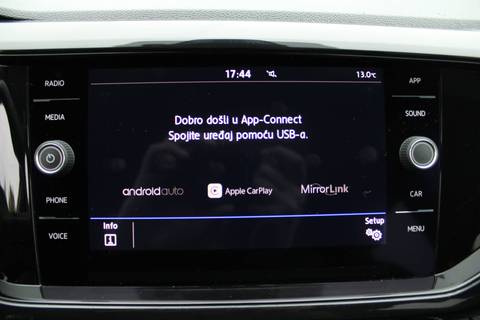 2020 Volkswagen T-Cross — sličica 19