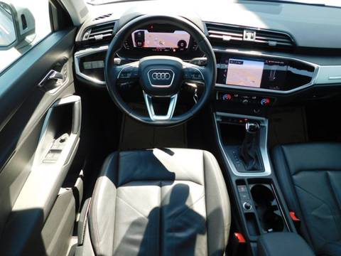 2020 Audi Q3 — sličica 9