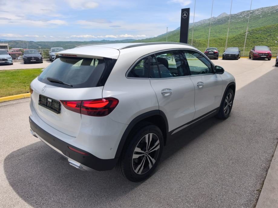 2025 Mercedes-Benz GLA Progressive — fotografija 4
