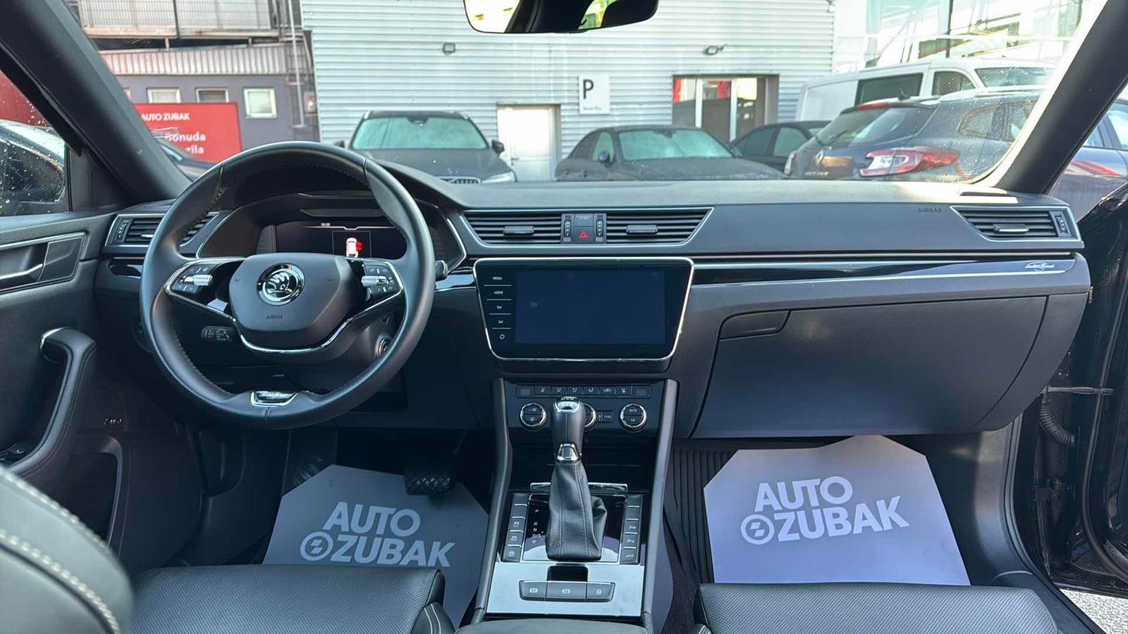 2020 Škoda Superb — fotografija 11