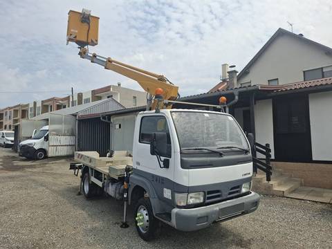 2007 Nissan Cabstar — sličica 10
