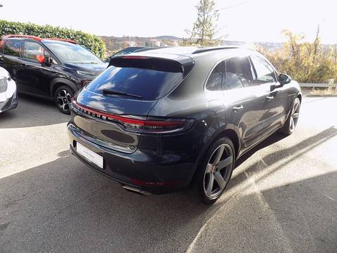 2020 Porsche Macan — sličica 16