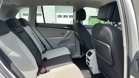 2019 Volkswagen Tiguan — sličica 10