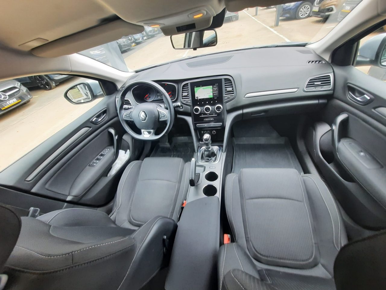 2022 Renault Megane — fotografija 14