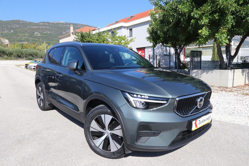 2026 Volvo XC40 — fotografija 12